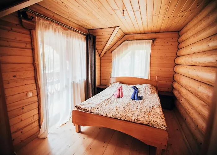 гостинний двір гуцулка Daire